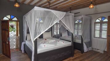 Comfort Apartment, Courtyard View | Desk, free WiFi, bed sheets