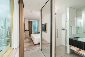 Standard Corner King Room | Vista a la ciudad
