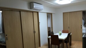 Interior - Issyuku Hotel Asakusabashi (Tokyo)