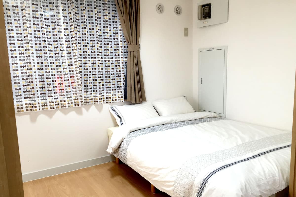 Apartment, 2 Schlafzimmer, 2 Bäder (2F) | 3 Schlafzimmer, Verdunkelungsvorhänge, kostenloses WLAN, Bettwäsche
