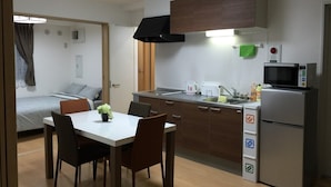 Dining - Issyuku Hotel Asakusabashi (Tokyo)