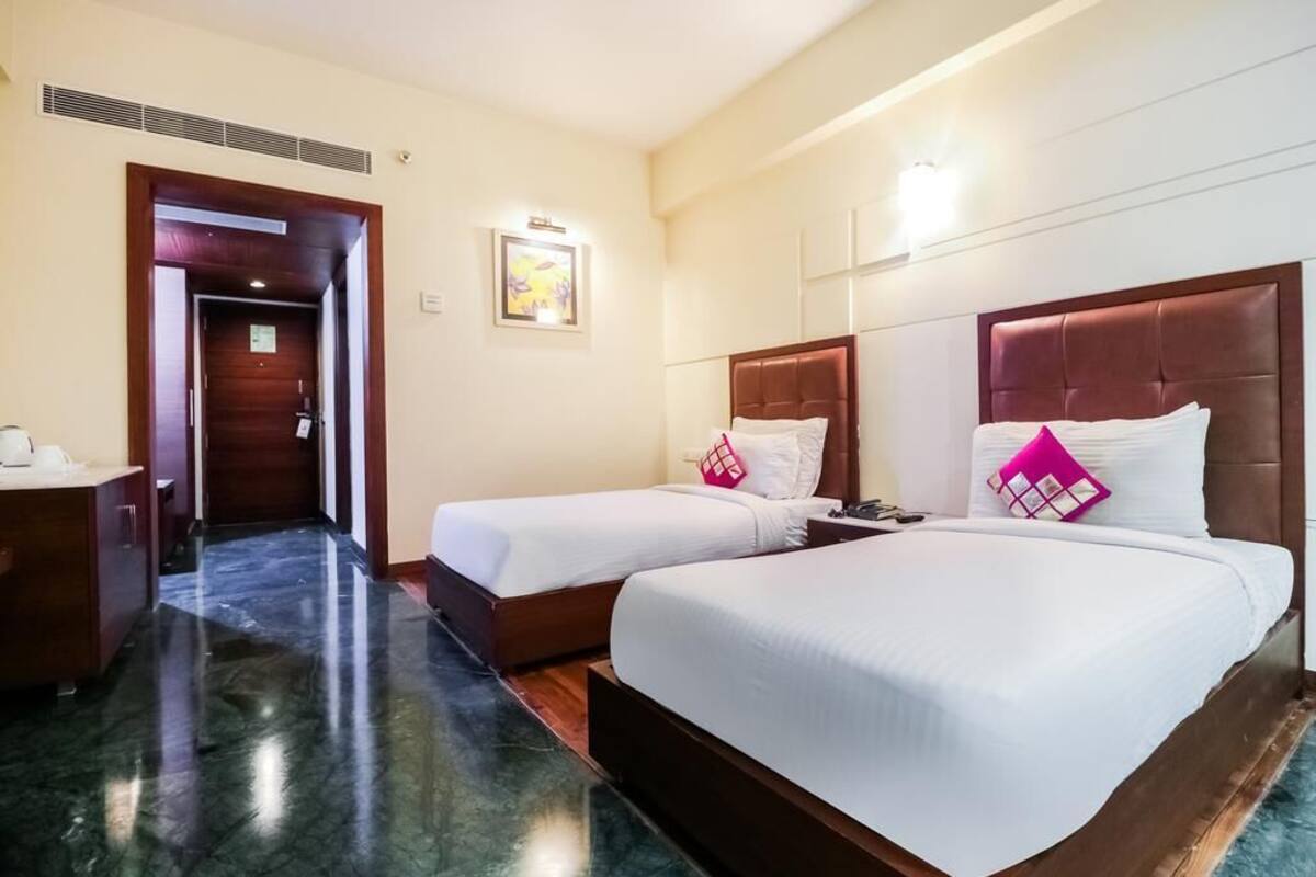Pillowtop beds, in-room safe, individually furnished, desk