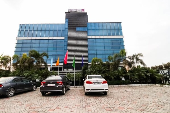 Free self parking, free valet parking
