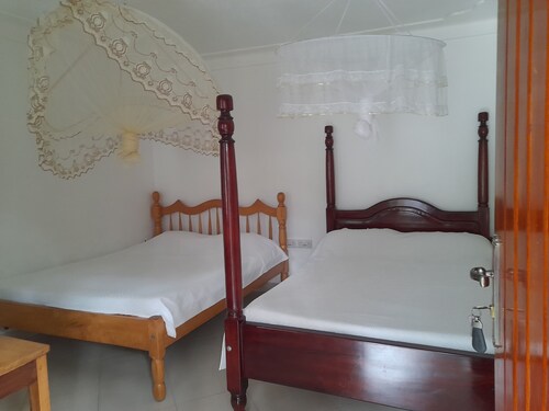 Maasai Backpackers Home