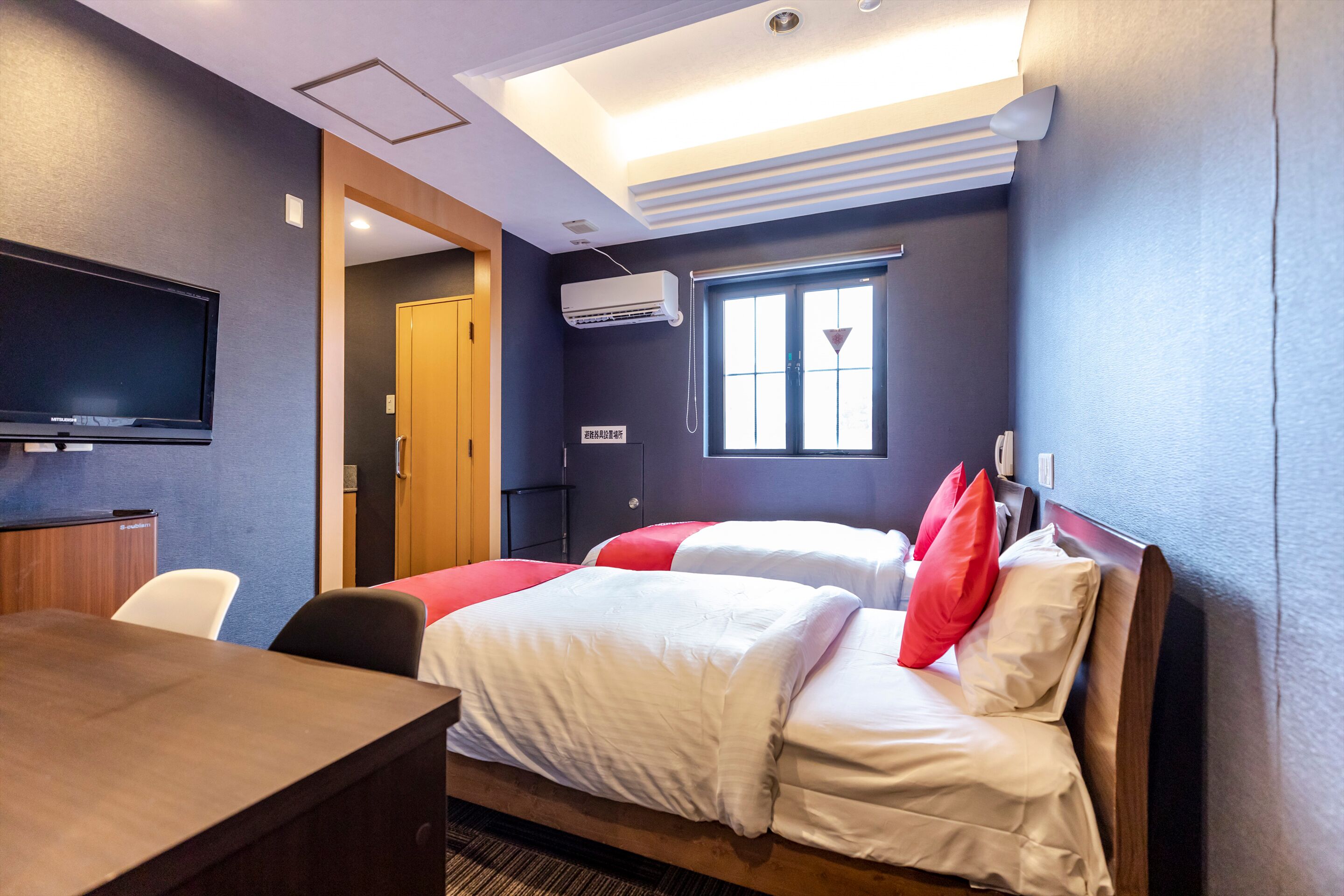 twin room, non smoking | desk, free wifi, bed sheets