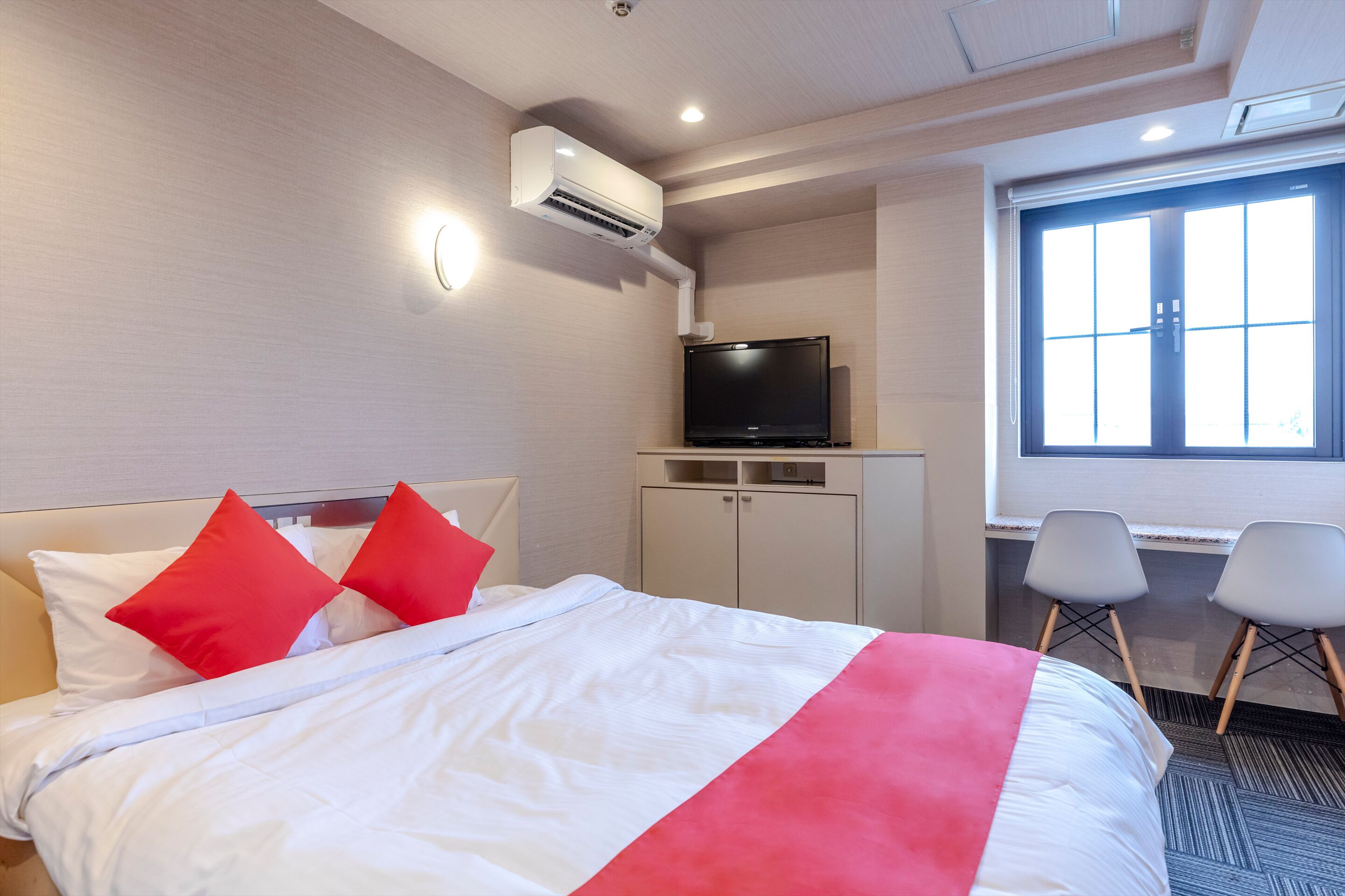 double room, smoking | desk, free wifi, bed sheets