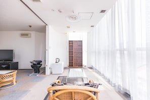 Habitación Deluxe, para fumadores | Escritorio, wifi gratis y ropa de cama