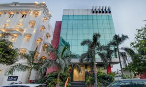 Exterior - Hotel Amanda (Lucknow)