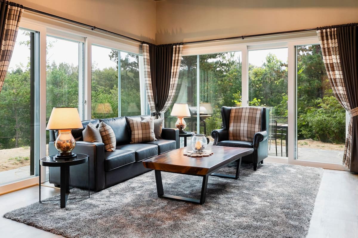 3 bedrooms, premium bedding, individually decorated
