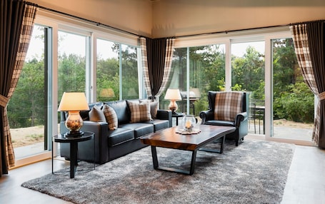 Noblian Luzern 36PY, River view | 3 bedrooms, premium bedding, individually decorated