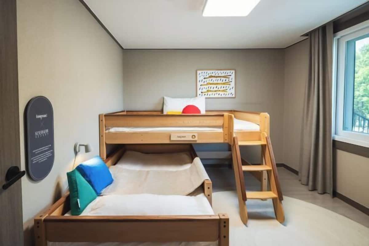 3 bedrooms, premium bedding, individually decorated
