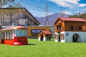 Royal Suite Pet Bern 32PY | Terrace/patio