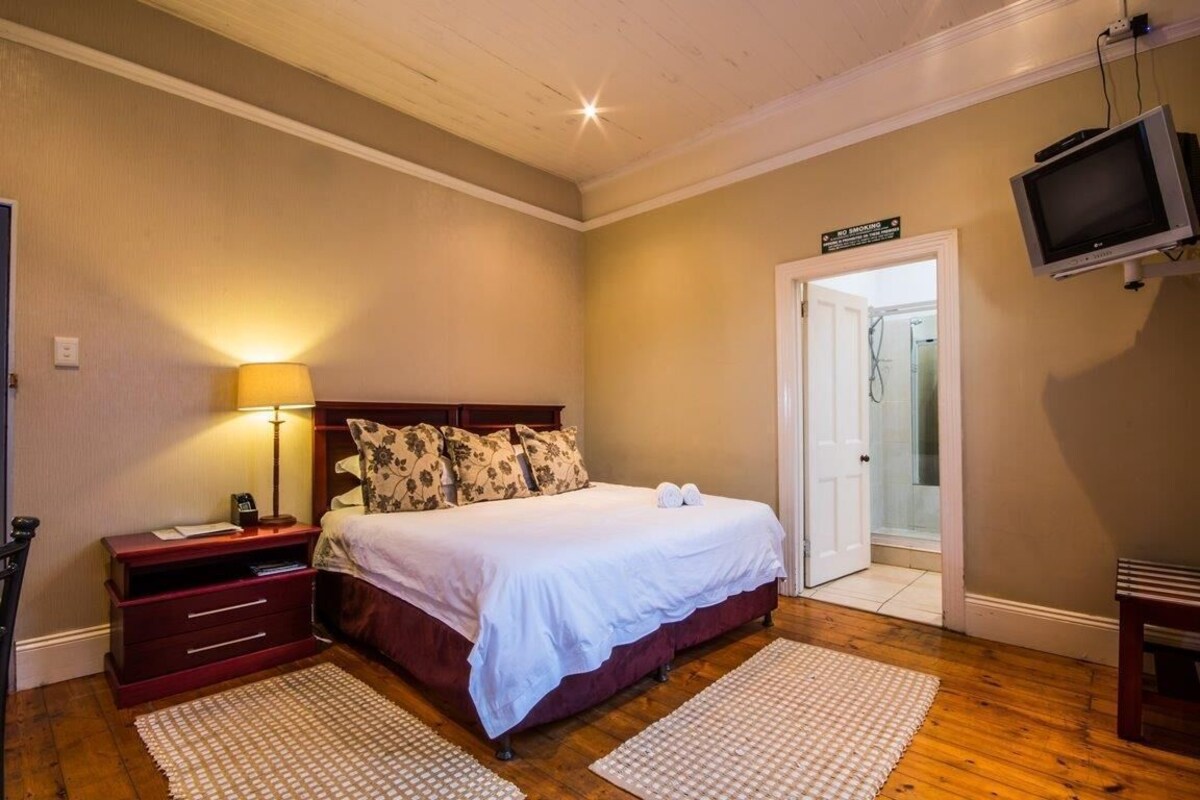 Quarto casal ou duplo | Wi-Fi de cortesia, roupa de cama