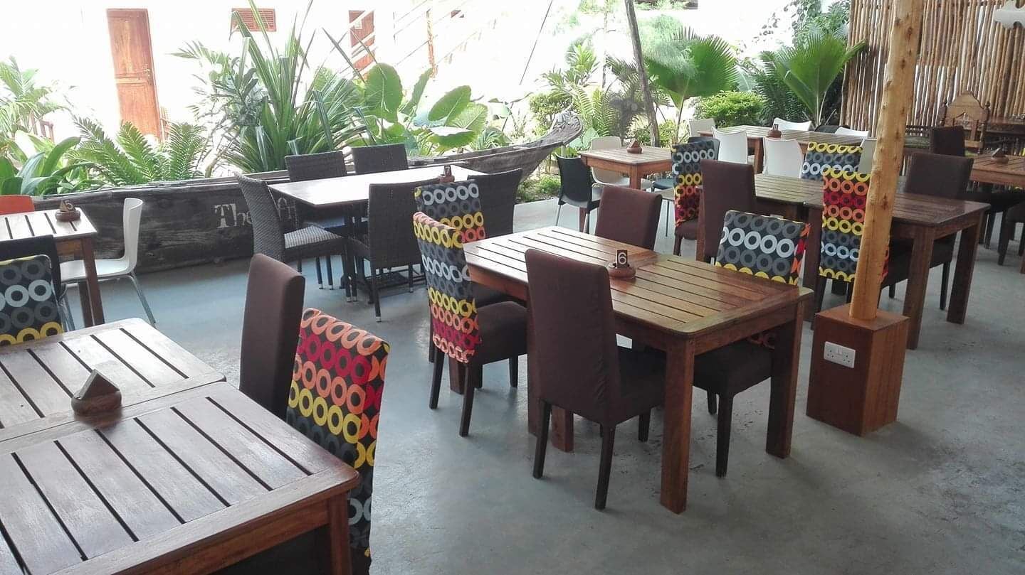 breakfast, lunch, dinner served; local and international cuisine