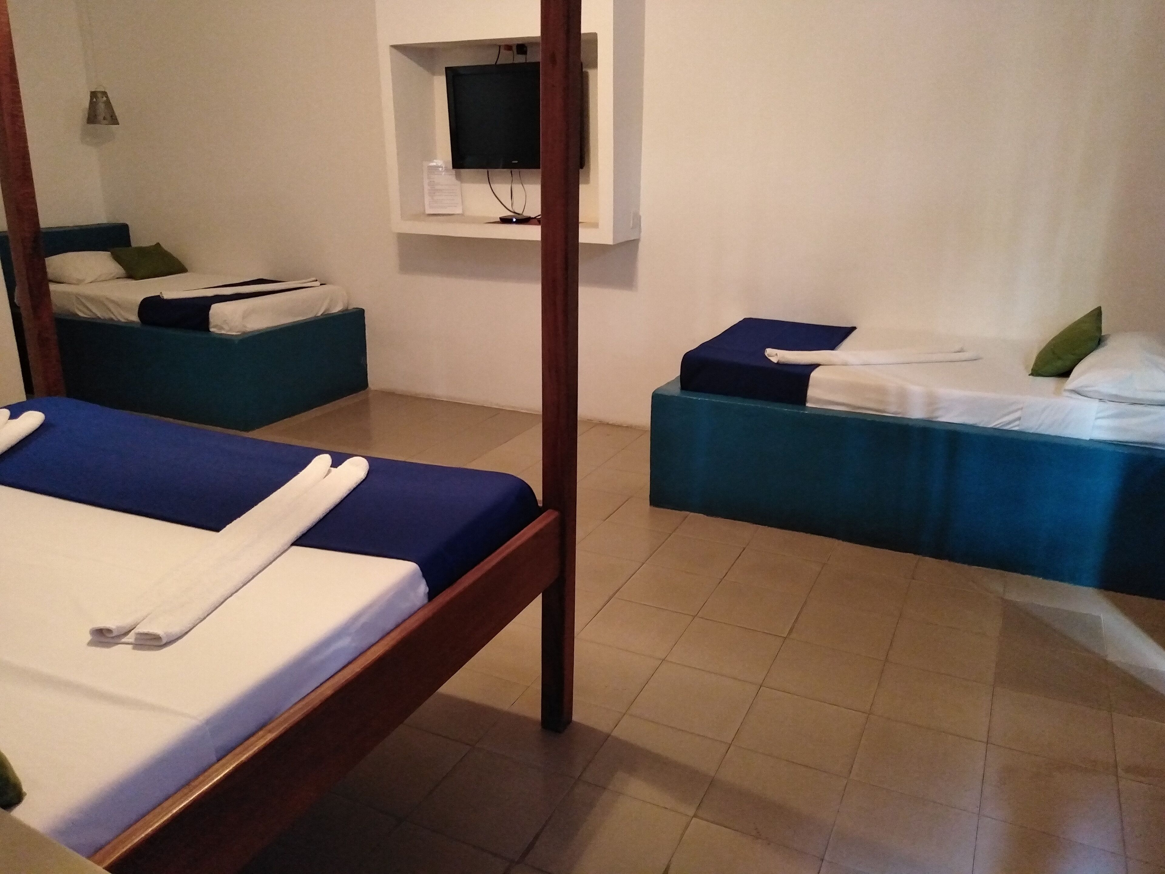 minibar, desk, free wifi, bed sheets