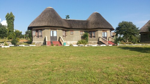 Parkside Safari Lodge