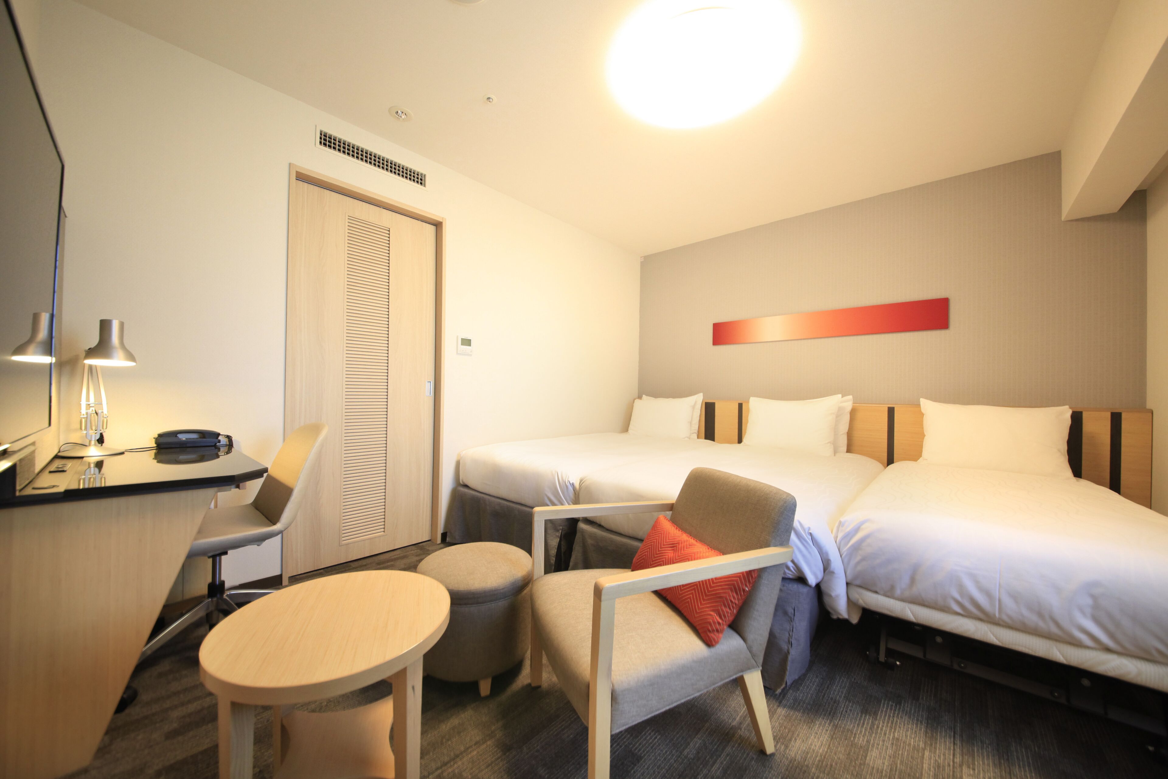 moderate triple, non smoking | 1 bedroom, desk, laptop workspace, free wifi