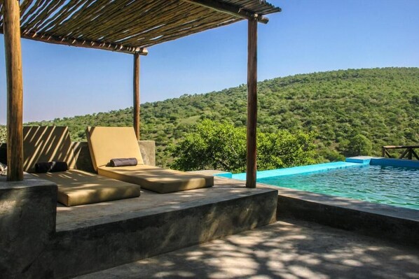 2 piscinas al aire libre