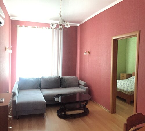 Тная квартира в центре Одессы