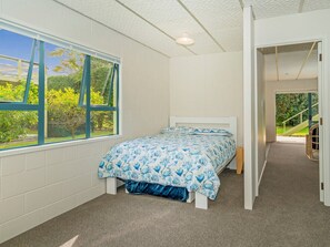 2 bedrooms, iron/ironing board, bed sheets - Captains Bach at Cooks - Downstairs Holiday Unit (Cooks Beach)