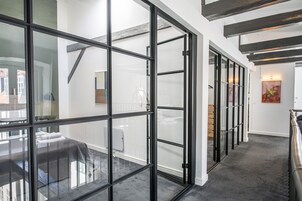 3 habitaciones y decoración personalizada 