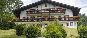 Charming vacation apartment in Inntal ,with microwave,wifi,for2-4 guests,on 2 floors/15