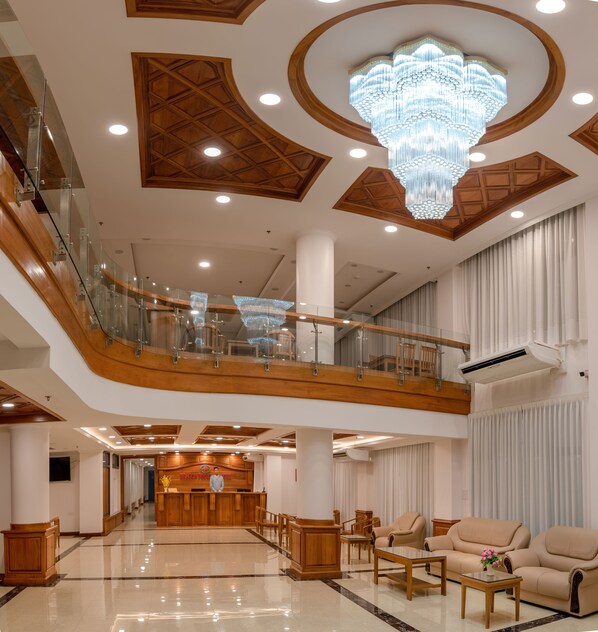 Lobby - Dragon Phoenix Hotel (Mandalay)