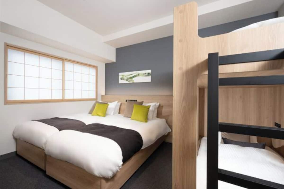1 bedroom, in-room safe, desk, iron/ironing board