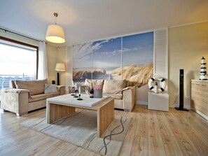 Departamento, 1 habitación, balcón (A39) | Área de sala de estar | Televisión de pantalla plana 