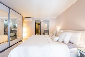 2 Schlafzimmer, Zimmersafe, Bügeleisen/Bügelbrett, Reisekinderbett