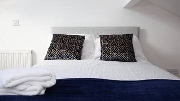 3 bedrooms, iron/ironing board, travel crib, WiFi