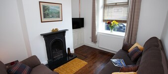 Spacious 3 bedroom Cottage in Whalley