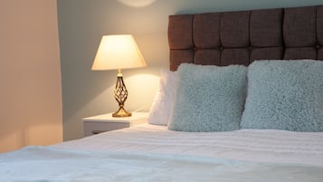 3 bedrooms, iron/ironing board, travel cot, WiFi
