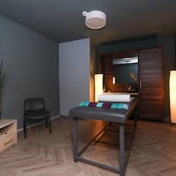Body treatments, facials, 4 treatment rooms