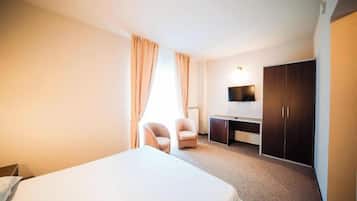 Superior-Doppelzimmer | Minibar, Zimmersafe, Schreibtisch, Bügeleisen/Bügelbrett