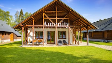 Chalet | 1 bedroom, blackout curtains, iron/ironing board, bed sheets