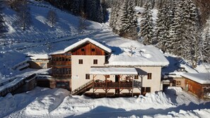 Esterni