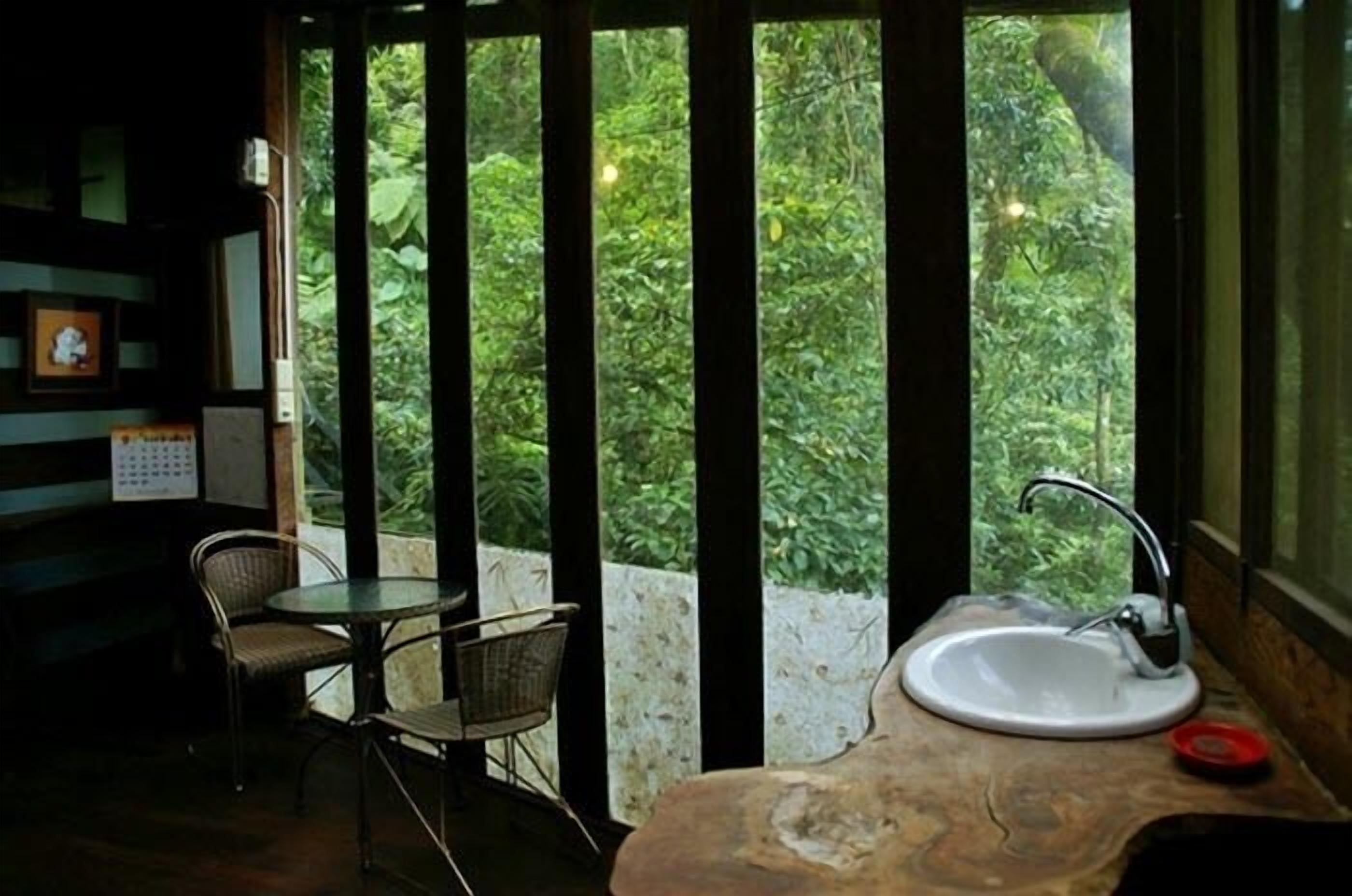 Quadruple Room | Bathroom | Shower, hair dryer, slippers, towels