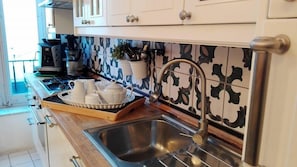 Apartment, 5 Bedrooms | Private kitchen - B&B A'baco (Palermo)