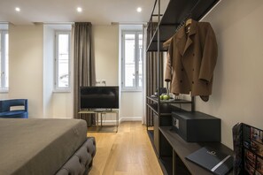 1 bedroom, in-room safe, iron/ironing board, free WiFi