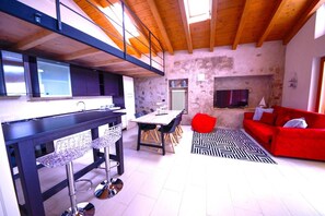 Apartment, 2 Bedrooms | Living area
