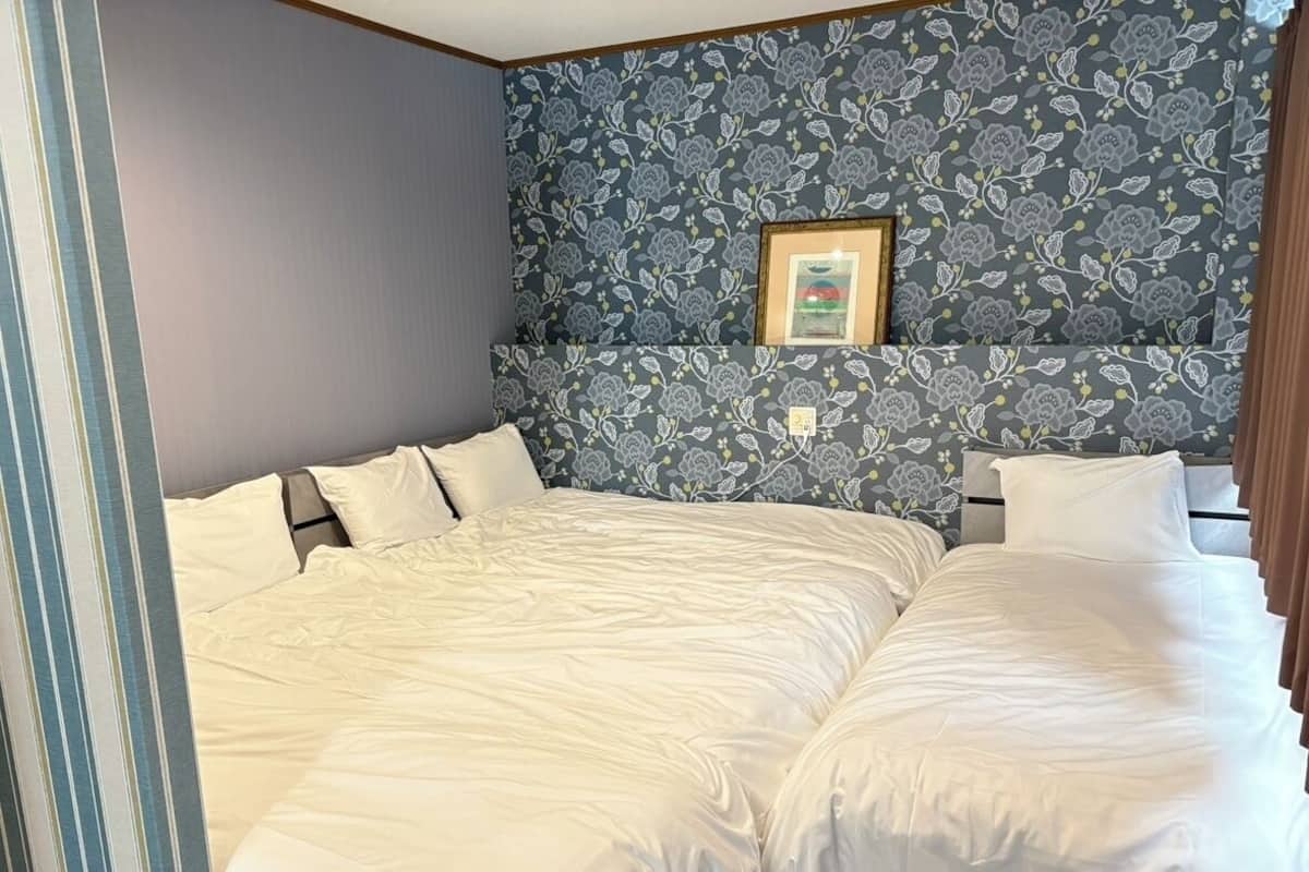 Quarto (Main Building, 2F) | Wi-Fi de cortesia, individualmente decorados, individualmente mobiliados