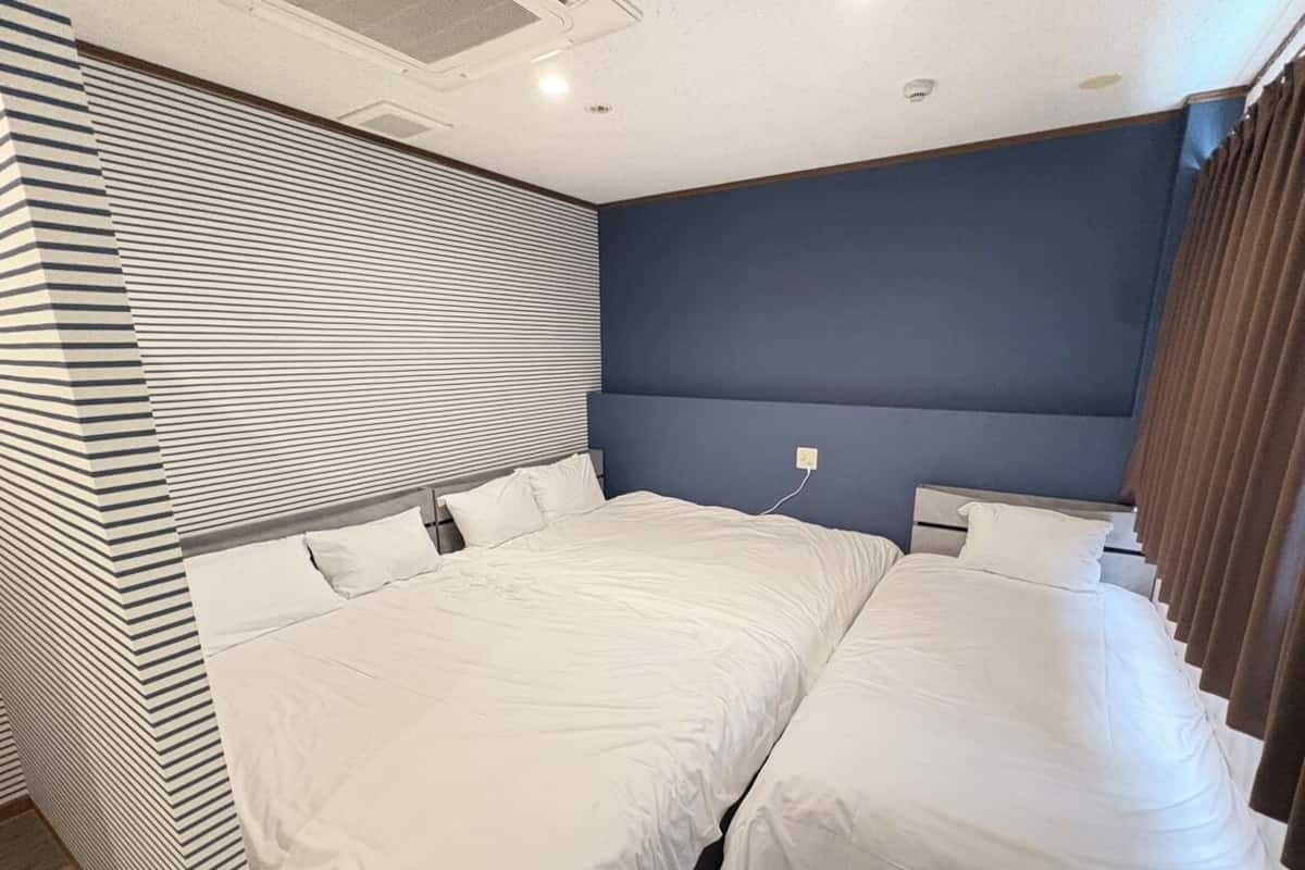 Quarto (Main Building, 3F) | Wi-Fi de cortesia, individualmente decorados, individualmente mobiliados