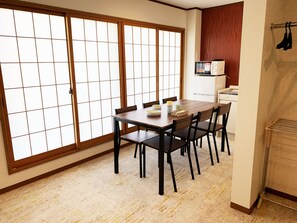 Chambre (Main Building, 1F)