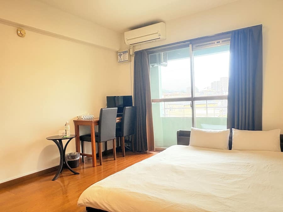 Annex Building 305 | Individually decorated, individually furnished, free WiFi, bed sheets