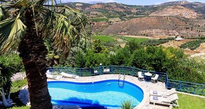 Charming Villa Maria