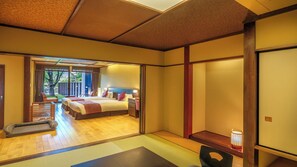 Firemannsrom – deluxe, ikke-røyk (PetRoom Deluxe Suite dogpark&blowbath) | Safe på rommet, skrivebord, wi-fi (inkludert) og sengetøy