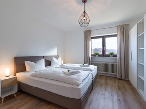 1 bedroom, free WiFi, bed sheets - Modern 2-room vacation apartment on the outskirts ,balcony,Wlan (Oberaudorf)