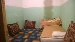 Single Room | Bed sheets