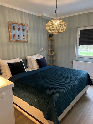 4 dormitoris, planxa i posts de planxar, wifi i roba de llit 